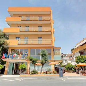Nella 3*, Rimini Italia